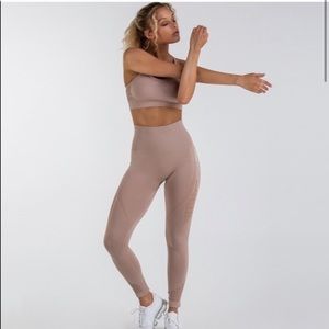 Gymshark energy seamless- taupe/small